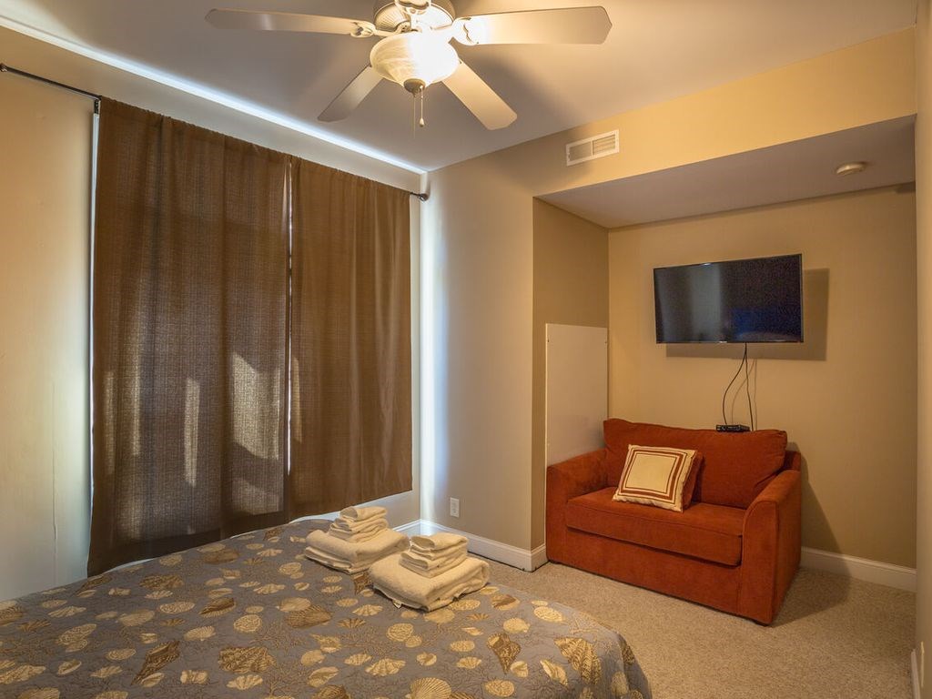706 Mariners View, Unit D Carrabelle, FL 32322 - Photo 6 of 22