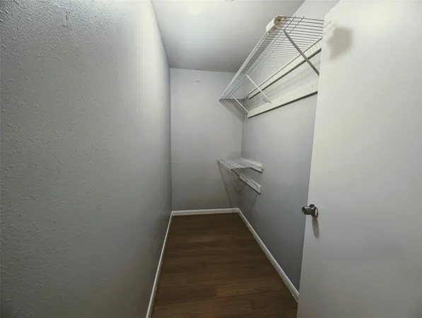 $1,195 | 138 South Bend Court, Unit A, Willis, TX 77378