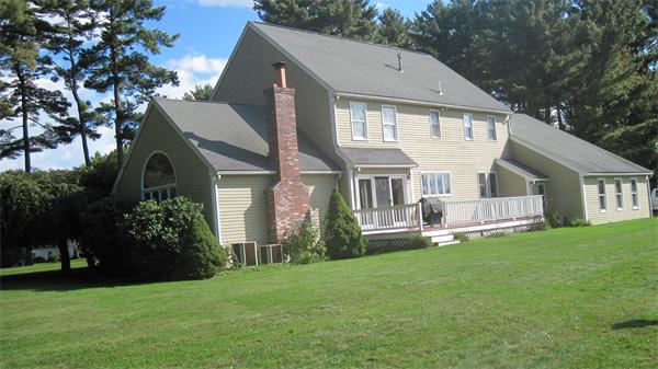 20 Field Road Medway, MA 02053 - Photo 5 of 23 Gallery Image 5
