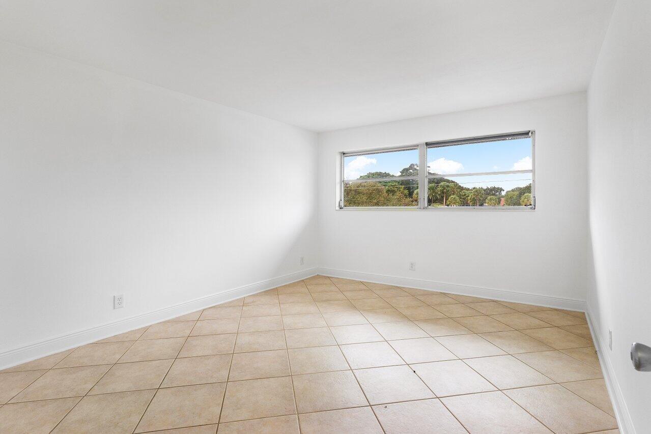 371 Southwest 8th Street, Unit 2BW Boca Raton, FL 33432 - Photo 20 of 29 022-371Southwest8thStreet-BocaRaton-FL-3