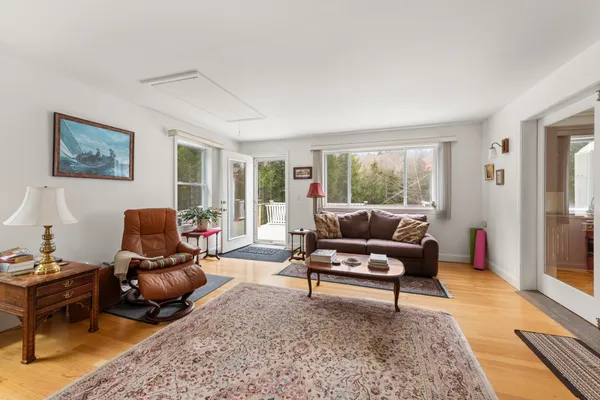 $639,900 | 126 Hobart Hill Road, Hebron, NH 03241