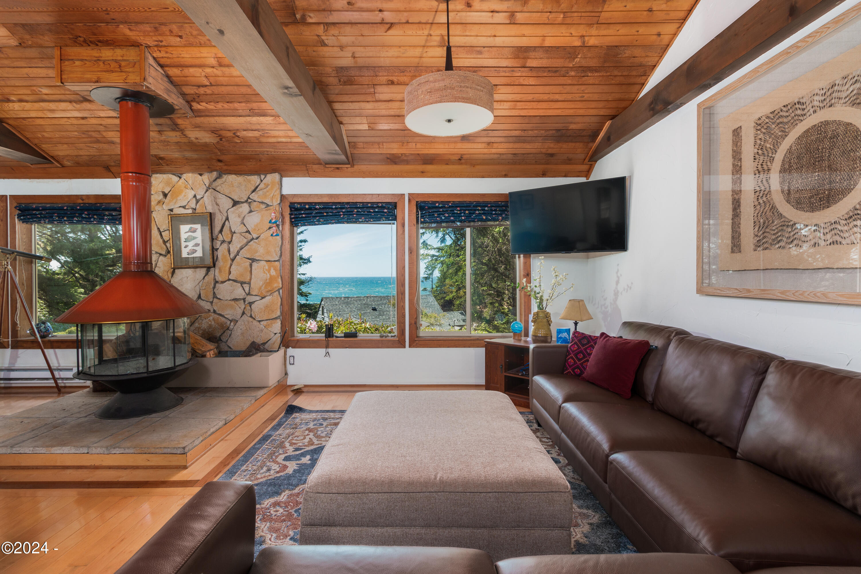 2275 Highway 101 Depoe Bay, OR 97341 - Photo 22 of 61 Great Room w/Views
