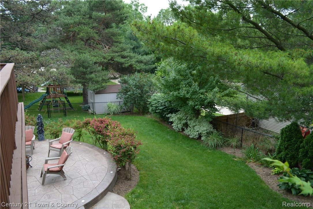 3625 Dunning Road Rochester, MI 48309 - Photo 2 of 58 2.JPG