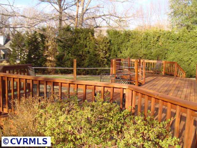 5428 Gilling Road Richmond, VA 23234 - Photo 2 of 10 Other - Plenty of privacy in back yard.