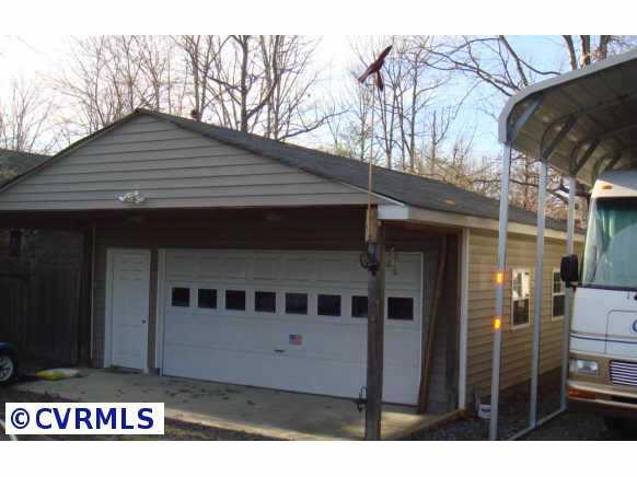 5428 Gilling Road Richmond, VA 23234 - Photo 4 of 10 Other - 2+ Car Garage w/workshop.