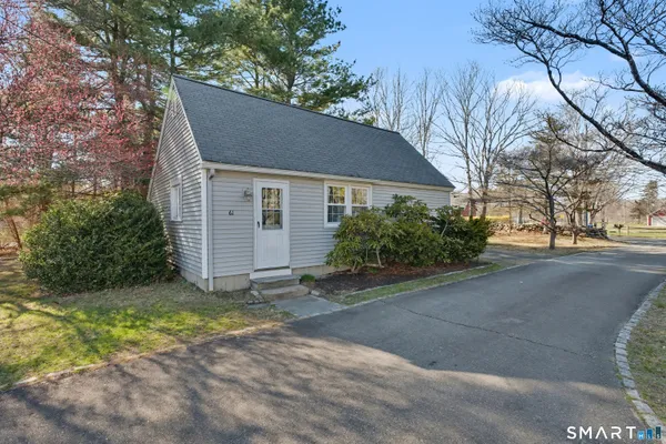 $724,000 | 59-61 Wig Hill Road, Chester, CT 06412