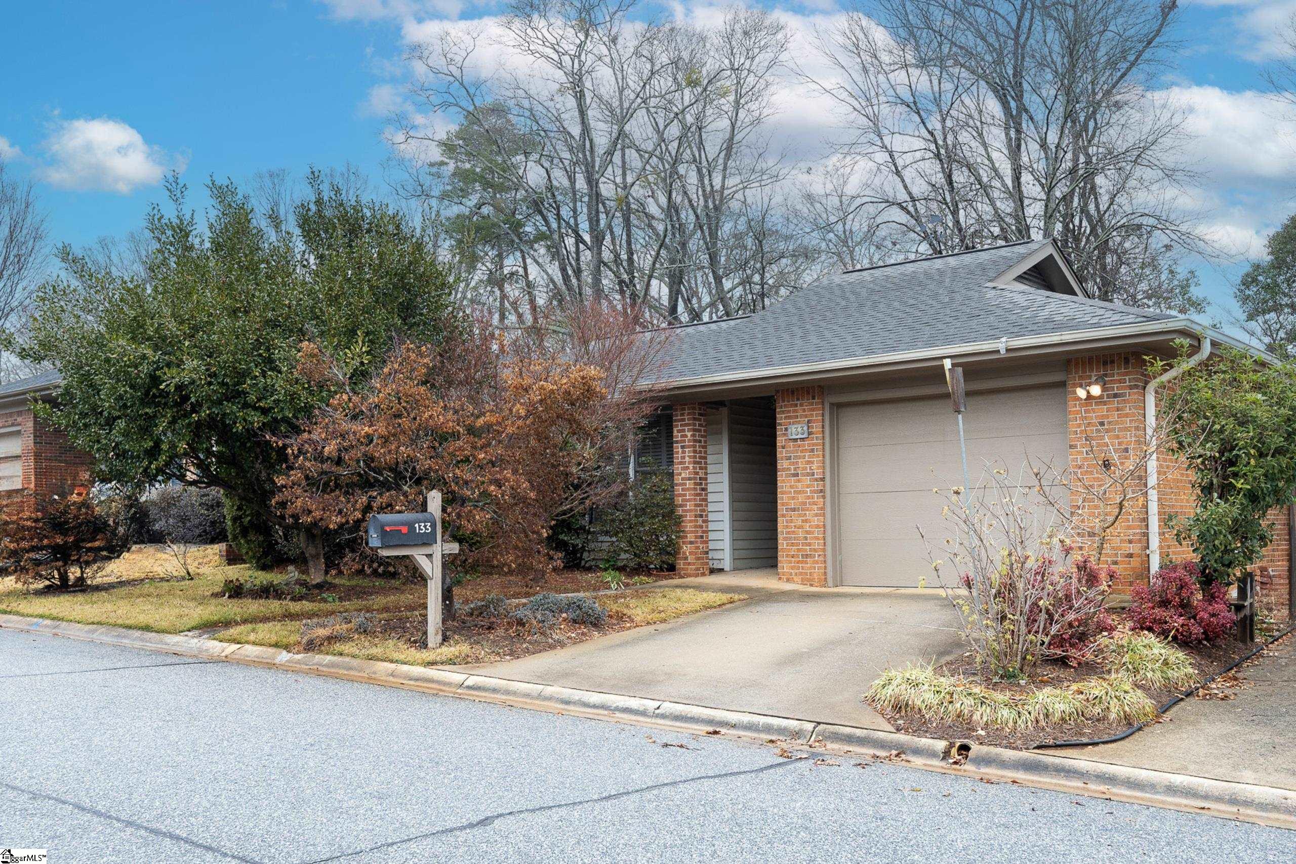 133 Hummingbird Ridge Greenville, SC 29605 - Photo 2 of 40 Gallery Image 2
