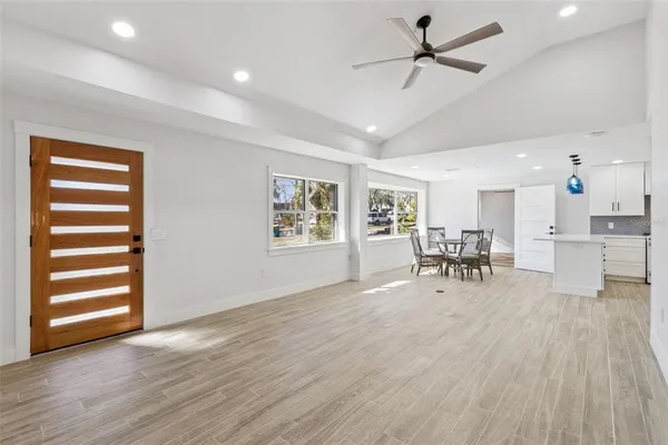 $1,289,000 | 118 North Grandview Street, Mount Dora, FL 32757