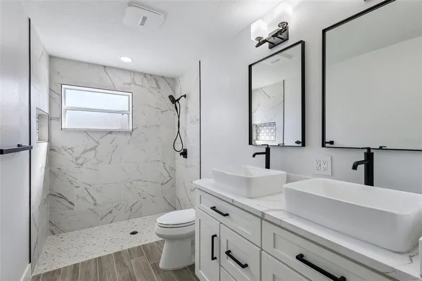 $1,289,000 | 118 North Grandview Street, Mount Dora, FL 32757