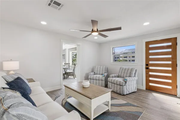 $1,289,000 | 118 North Grandview Street, Mount Dora, FL 32757