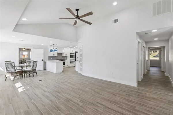 $1,289,000 | 118 North Grandview Street, Mount Dora, FL 32757