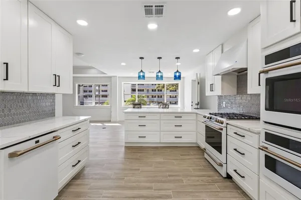 $1,289,000 | 118 North Grandview Street, Mount Dora, FL 32757
