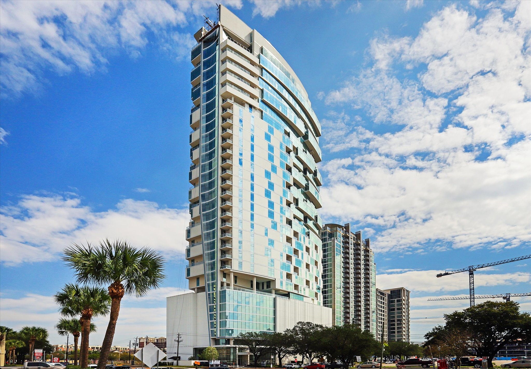 4521 San Felipe Street, Unit 2801 Houston, TX 77027 - Photo 5 of 6