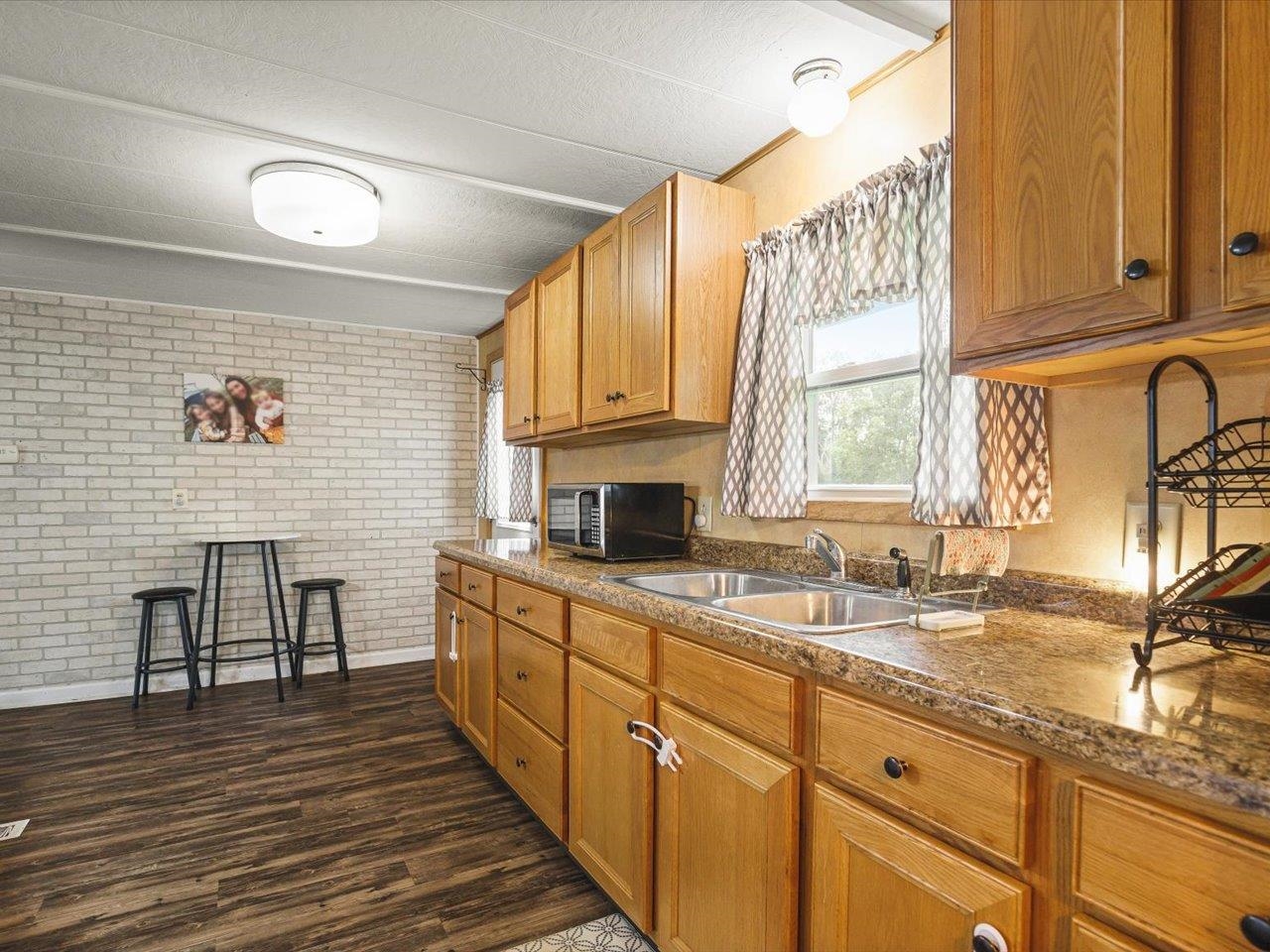 1905 South Walnut Road Freeport, IL 61032 - Photo 10 of 27 Gallery Image 10