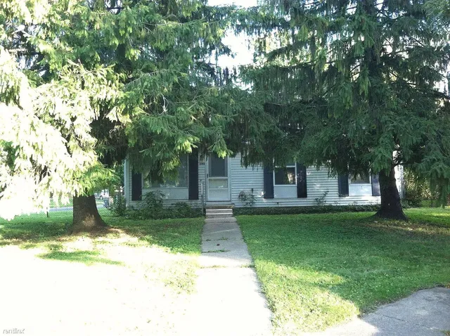 $2,075 | 2140 Champagne Drive, Ann Arbor, MI 48108