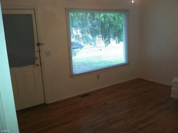 $2,075 | 2140 Champagne Drive, Ann Arbor, MI 48108