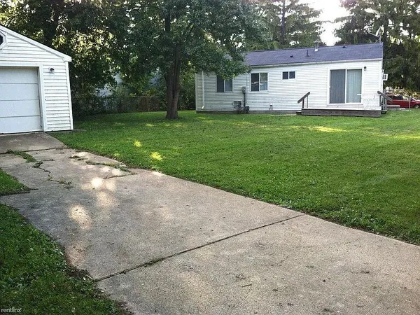 $2,075 | 2140 Champagne Drive, Ann Arbor, MI 48108