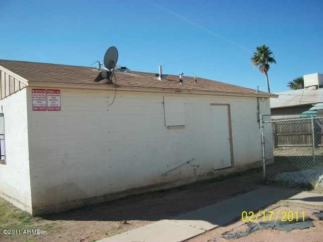 2530 East Chipman Road Phoenix, AZ 85040 - Photo 8 of 8 BACK OF PROPERTY