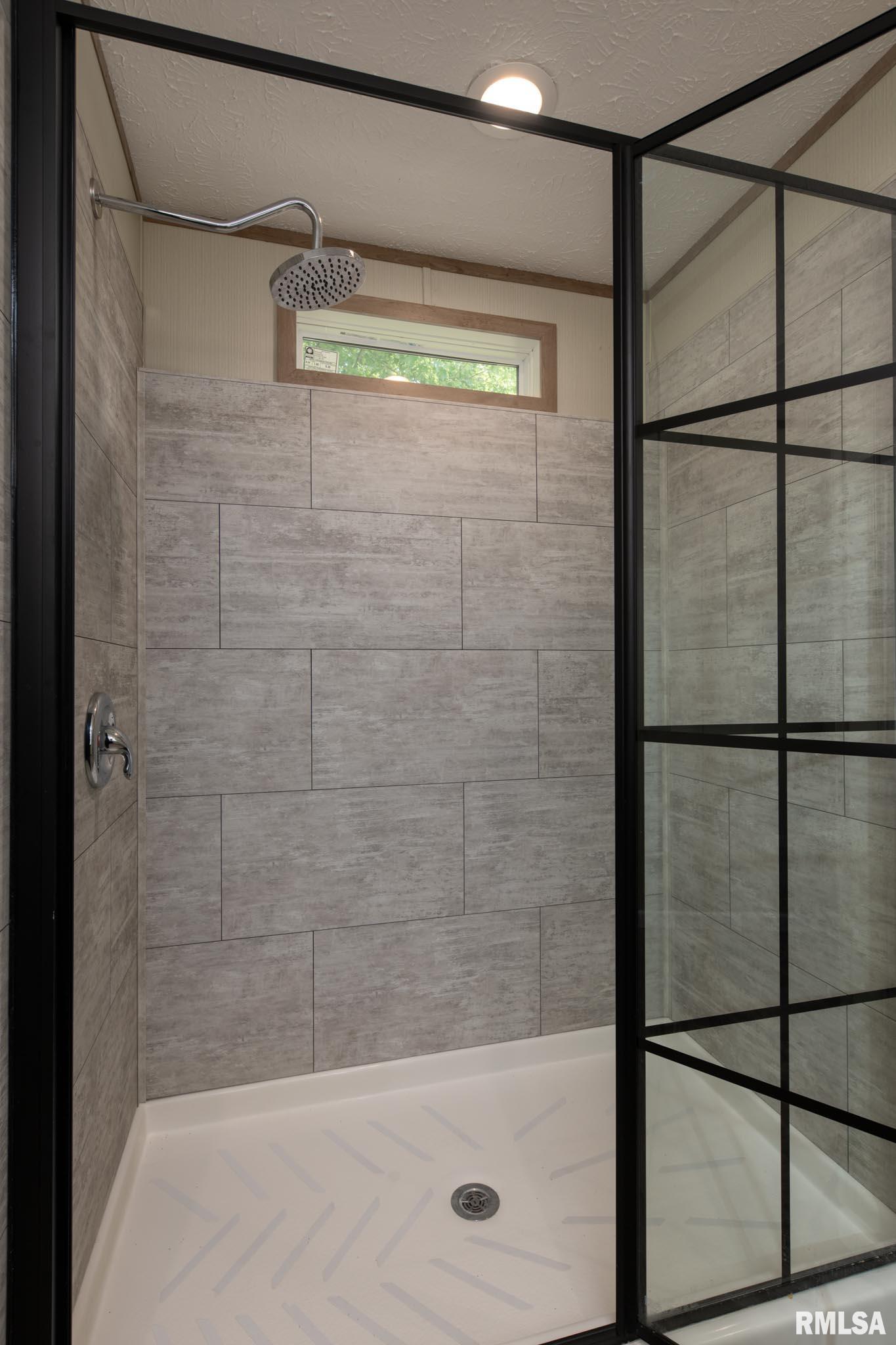 9049 Grassy Road Marion, IL 62959 - Photo 12 of 28