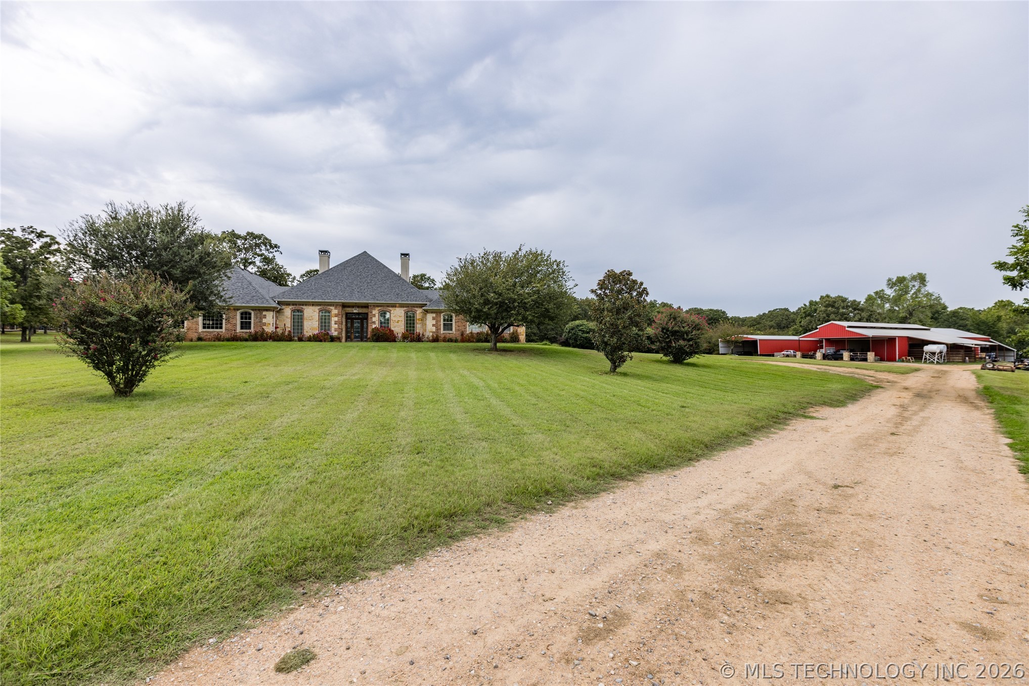 12717 Chisolm Road Caddo, OK 74729 - Photo 2 of 100 Gallery Image 2