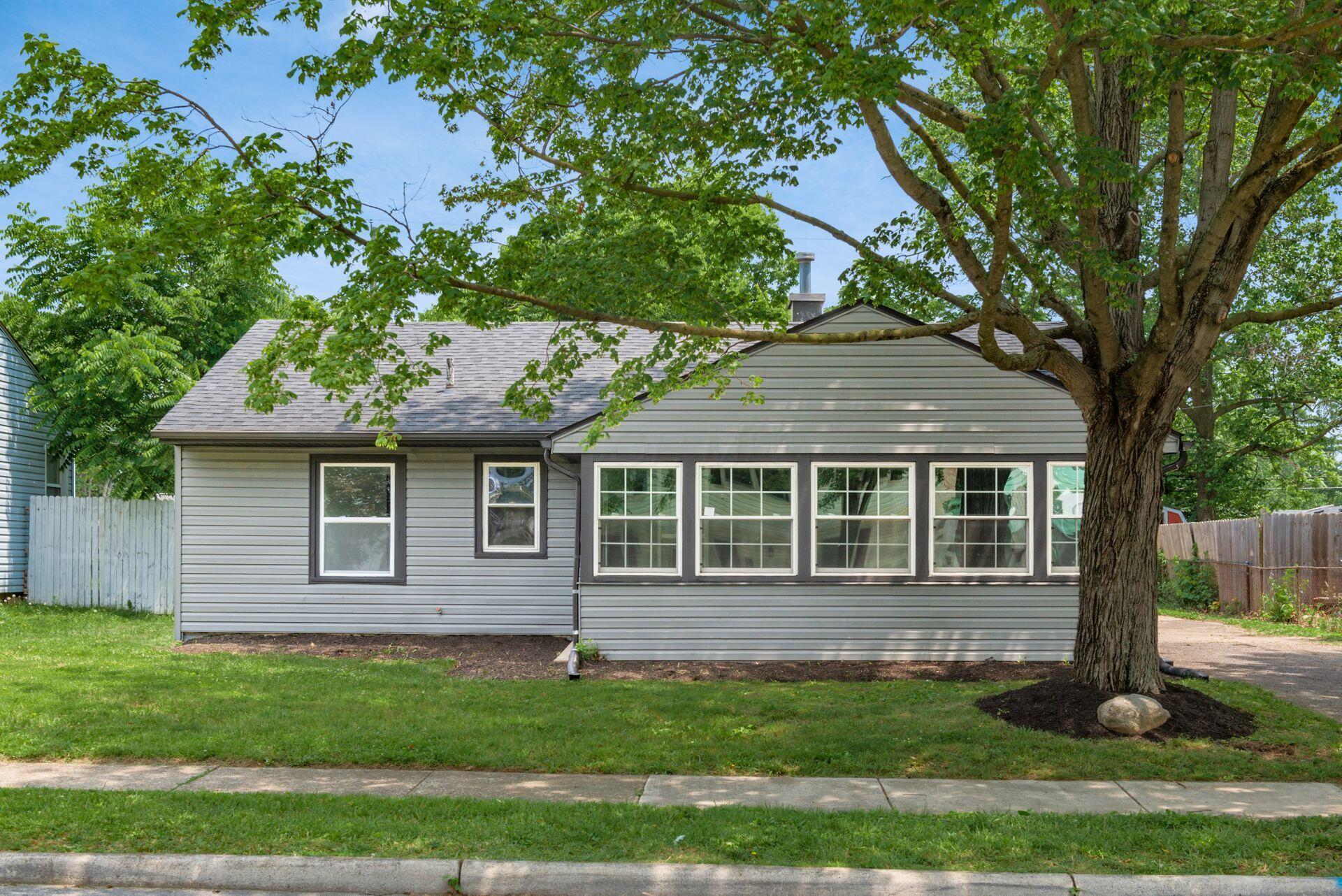 340 Danhurst Road Columbus, OH 43228 - Photo 1 of 49 002_e_h 340 Danhurst-1101_1_1
