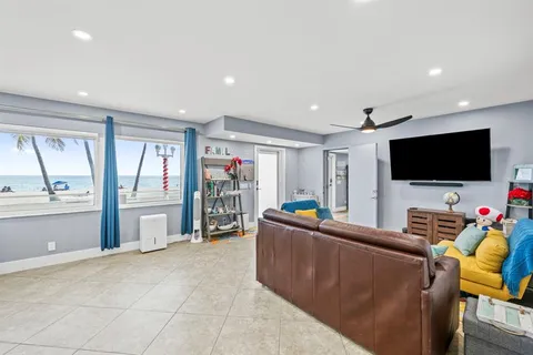 $6,200,000 | 2201 North Surf Road, Hollywood, FL 33019