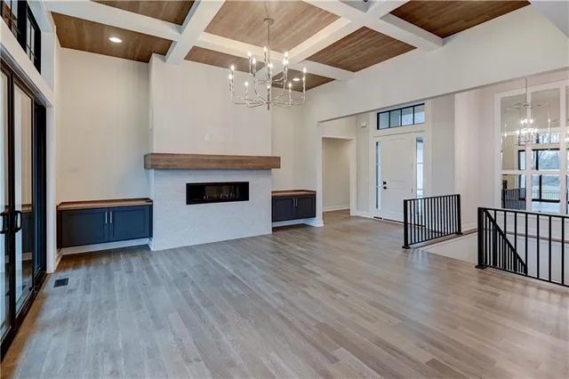 $1,049,900 | 3906 West 84th Terrace, Prairie Village, KS 66206