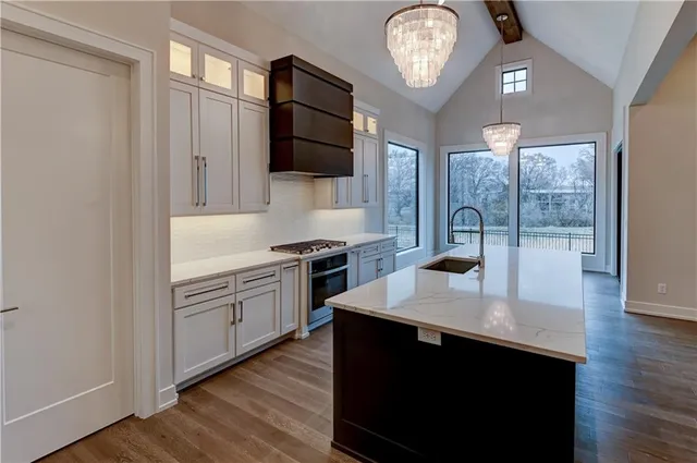 $1,049,900 | 3906 West 84th Terrace, Prairie Village, KS 66206