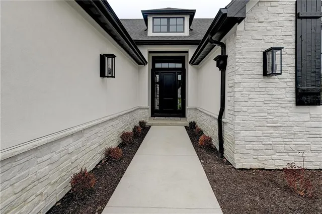 $1,049,900 | 3906 West 84th Terrace, Prairie Village, KS 66206