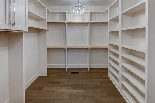 $1,049,900 | 3906 West 84th Terrace, Prairie Village, KS 66206