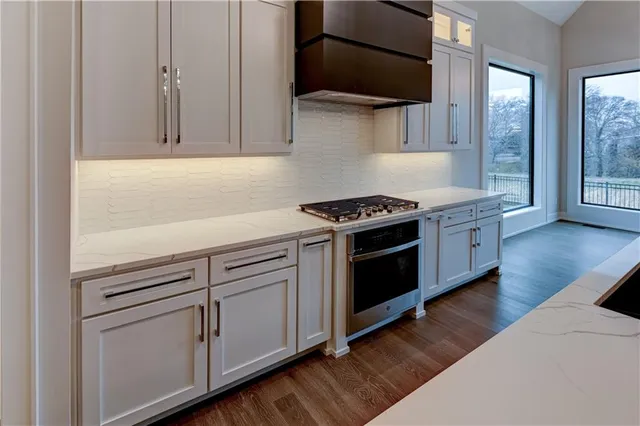 $1,049,900 | 3906 West 84th Terrace, Prairie Village, KS 66206