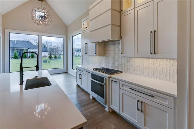 $1,049,900 | 3906 West 84th Terrace, Prairie Village, KS 66206