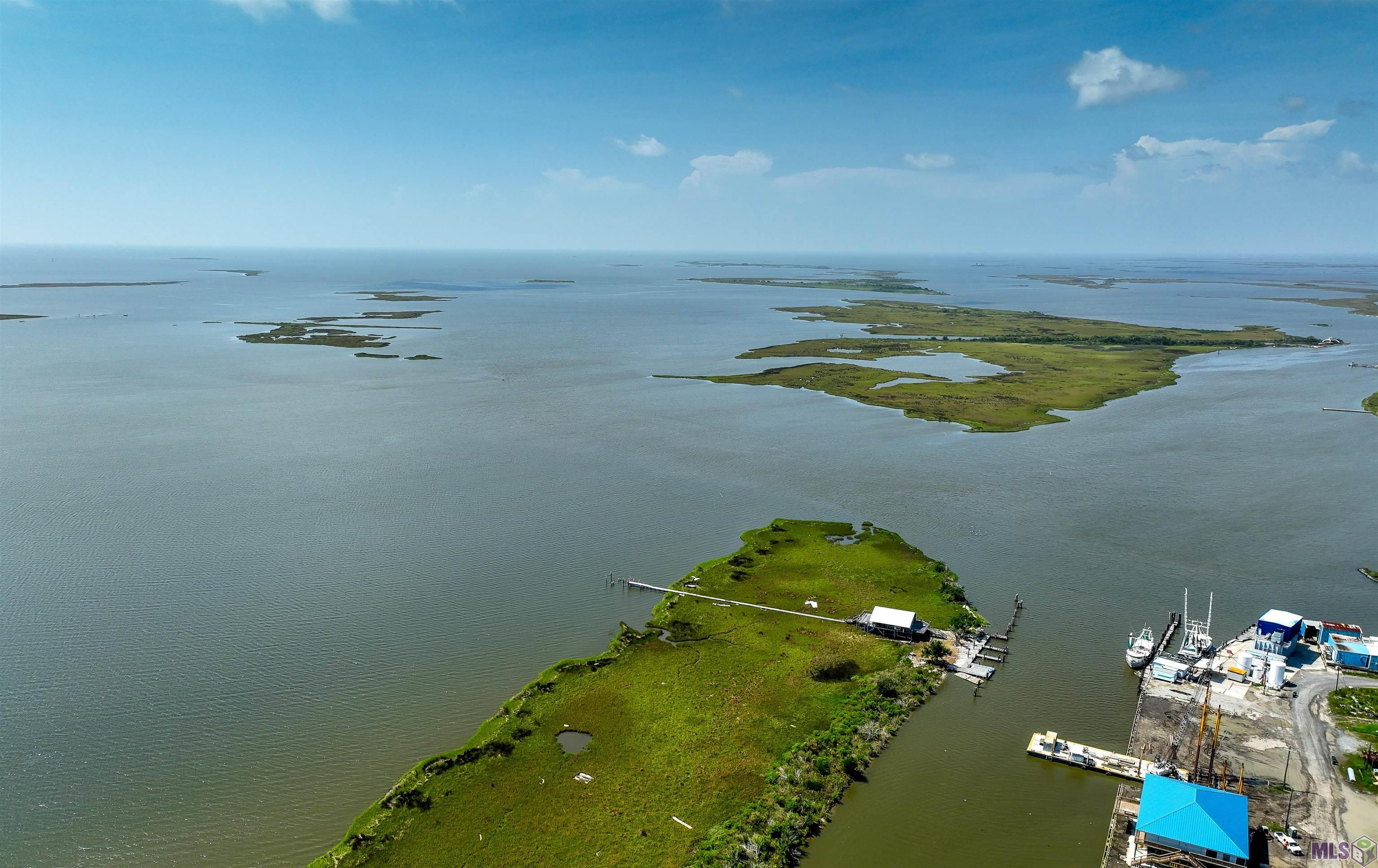 8213 Redfish Street Chauvin, LA 70344 - Photo 10 of 19