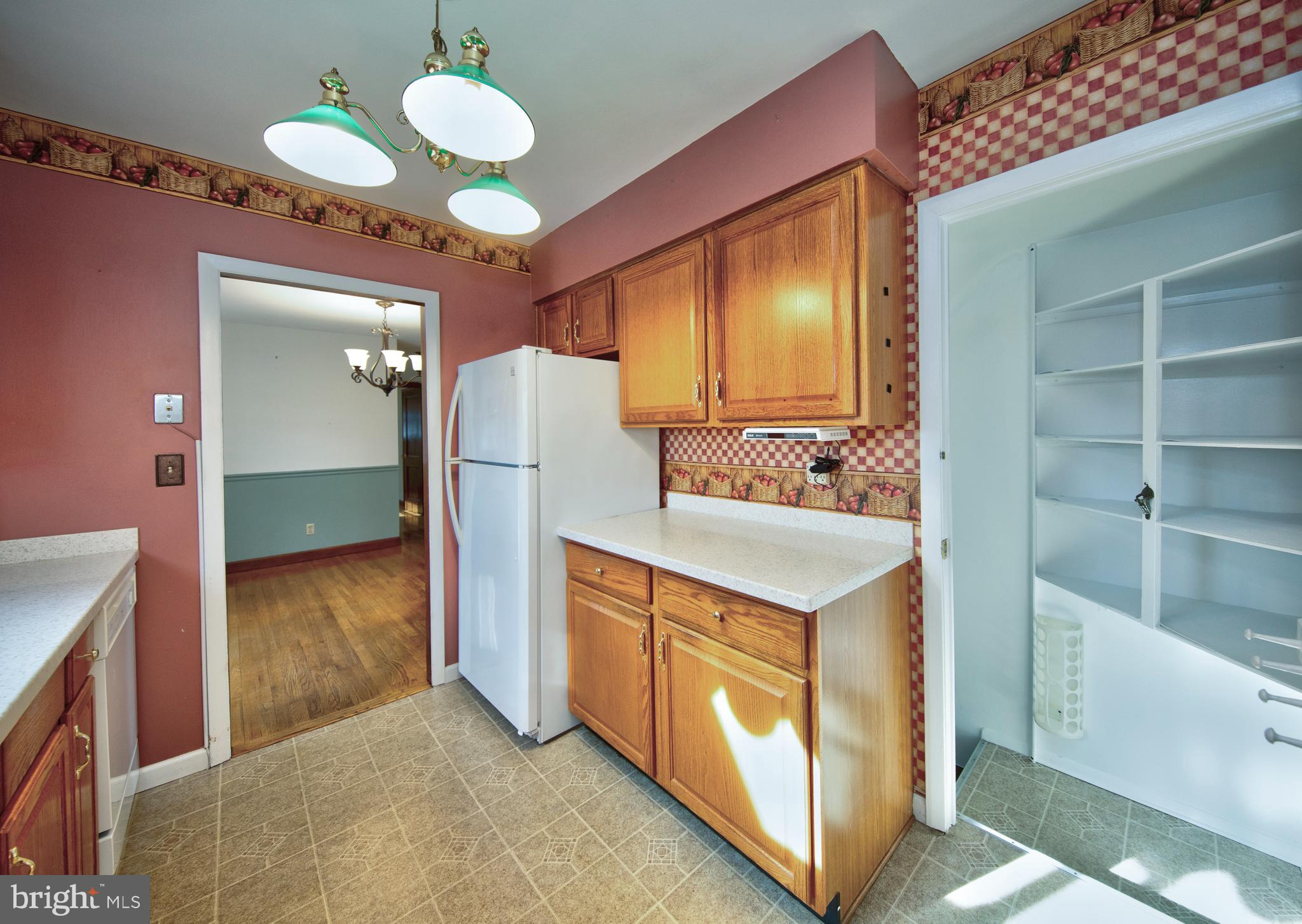 8809 Lakewood Road Baltimore, MD 21234 - Photo 12 of 36