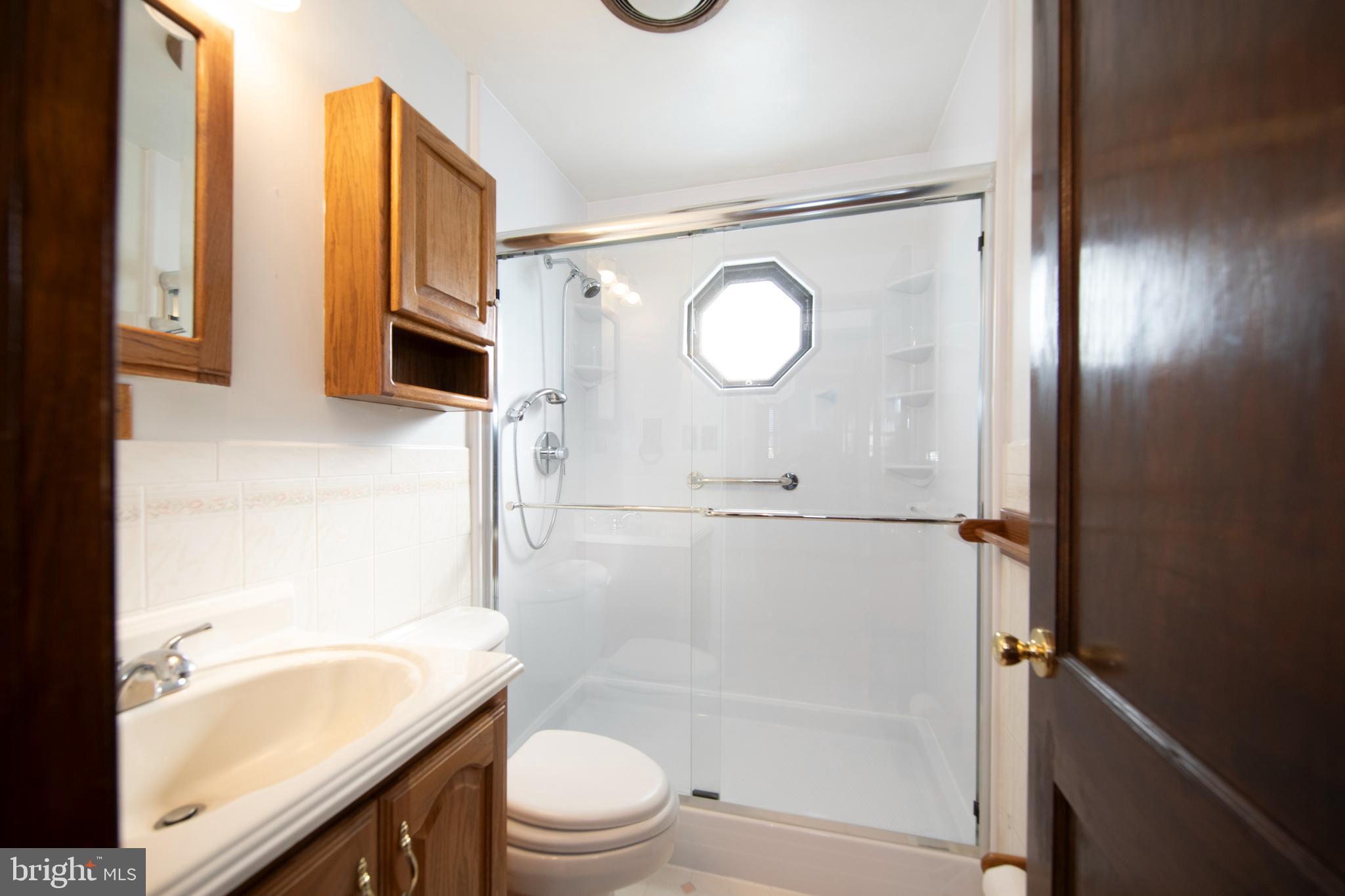 8809 Lakewood Road Baltimore, MD 21234 - Photo 19 of 36