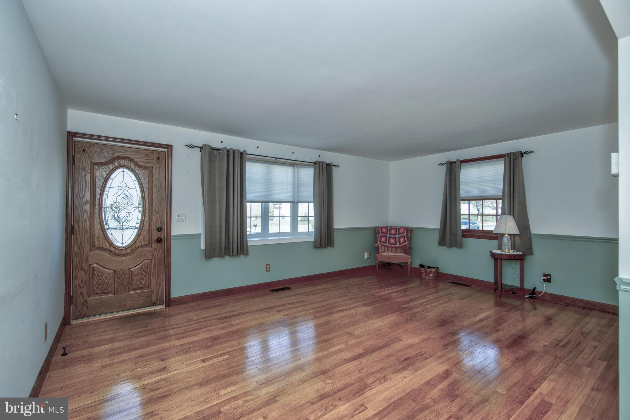 8809 Lakewood Road Baltimore, MD 21234 - Photo 2 of 36