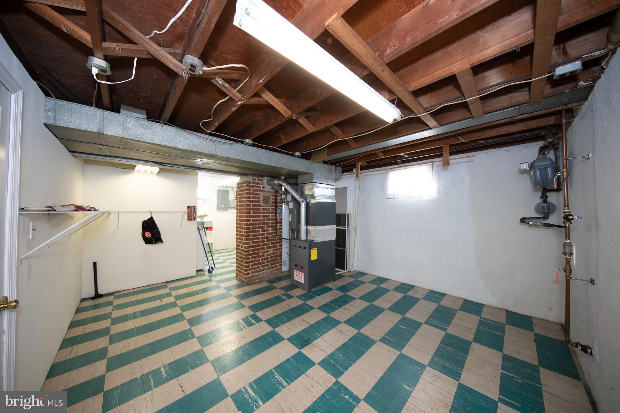 8809 Lakewood Road Baltimore, MD 21234 - Photo 24 of 36