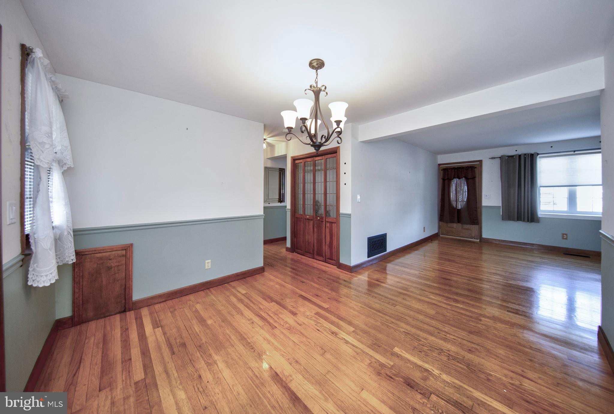 8809 Lakewood Road Baltimore, MD 21234 - Photo 7 of 36