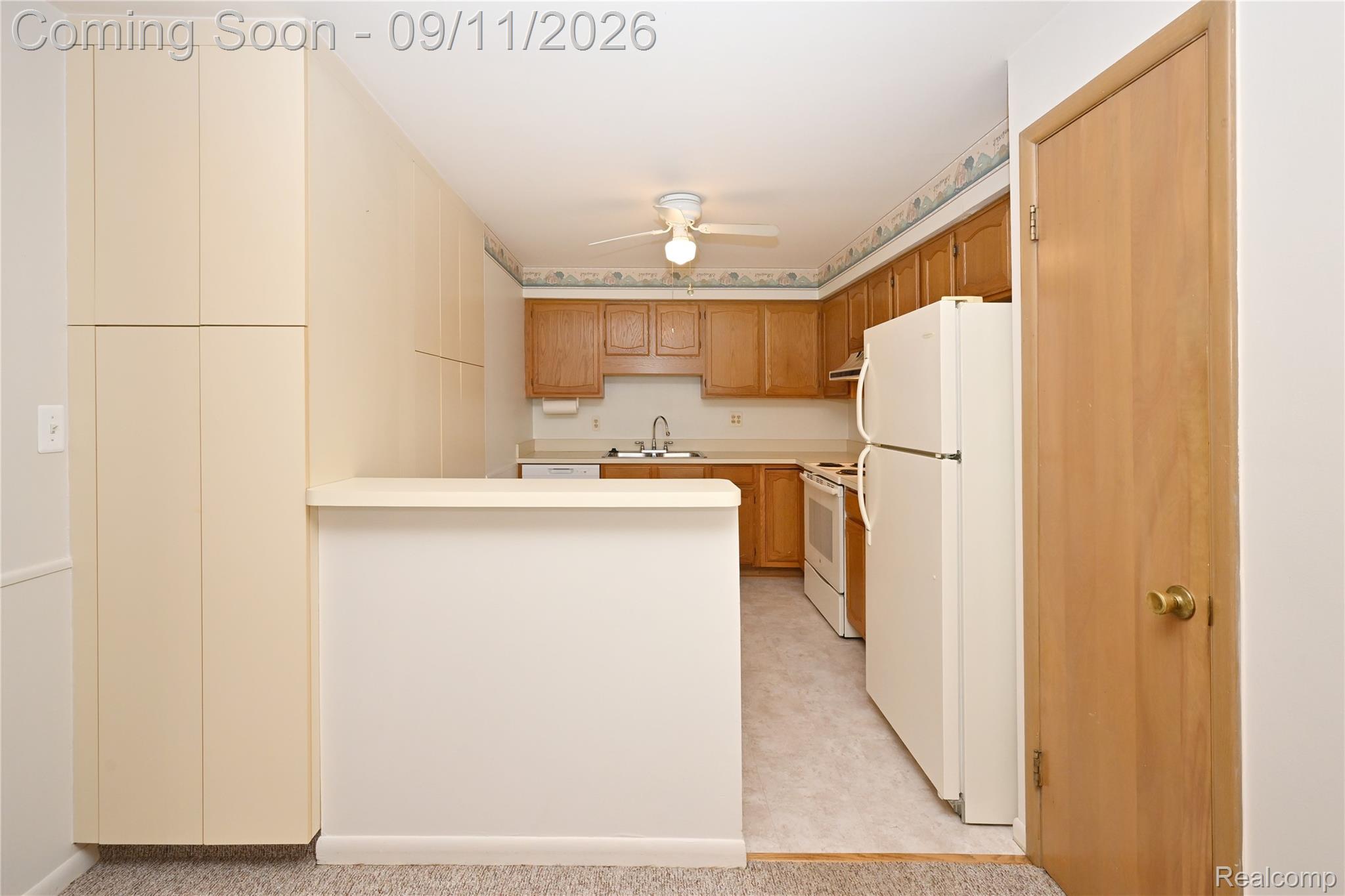 1155 Derby Road, Unit 4 Birmingham, MI 48009 - Photo 10 of 25 1155 Deby u 4_08.JPG