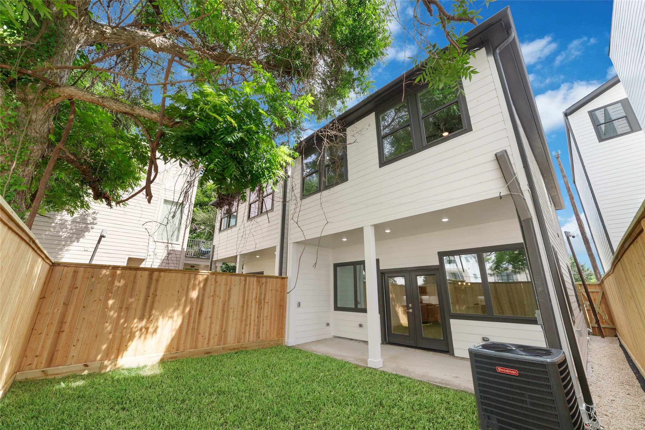 2109 Holman Street Houston, TX 77004 - Photo 30 of 30 Amazing Fenced YARD!