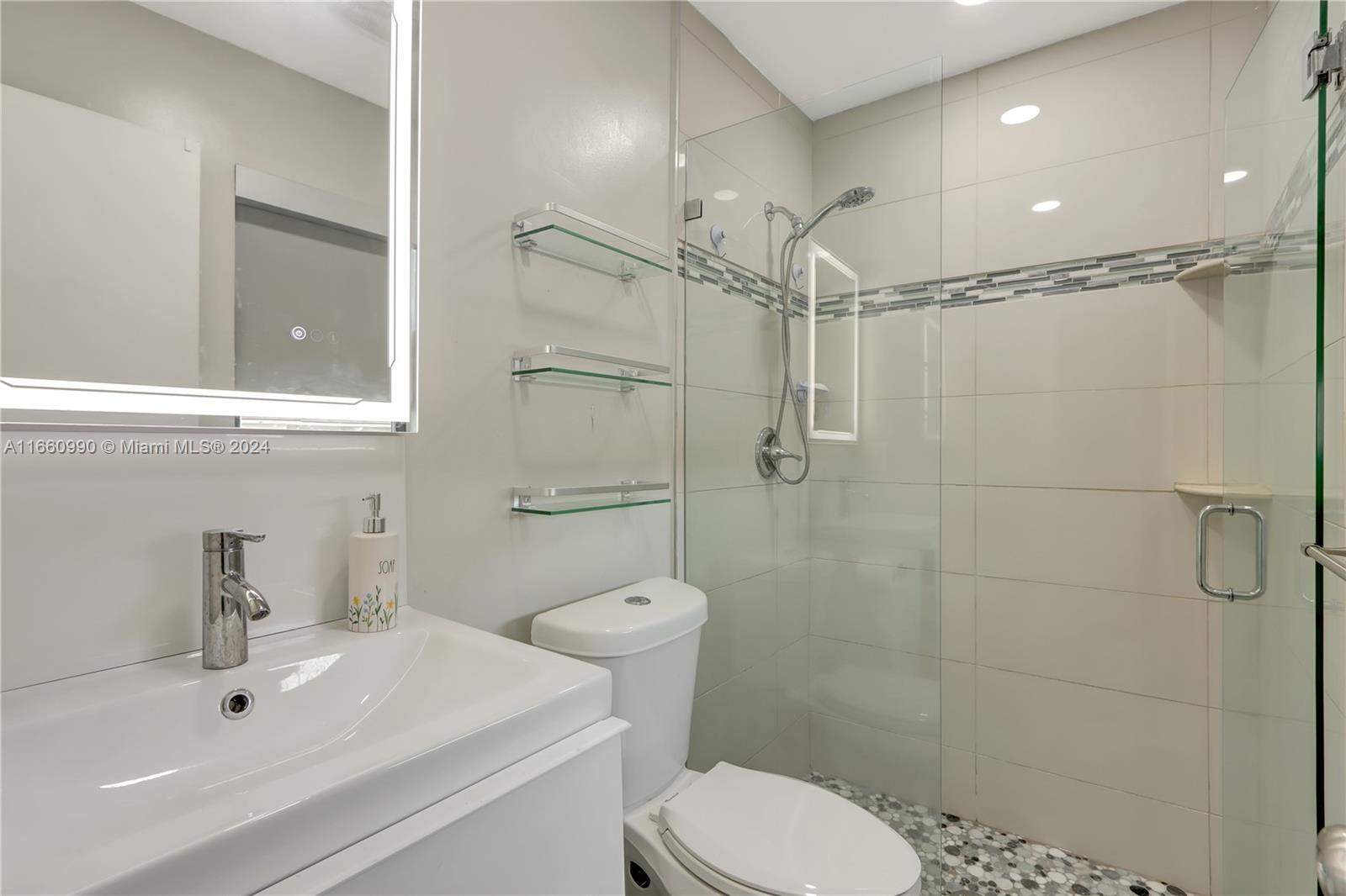 9224 Affirmed Lane Boca Raton, FL 33496 - Photo 13 of 24 Gallery Image 13