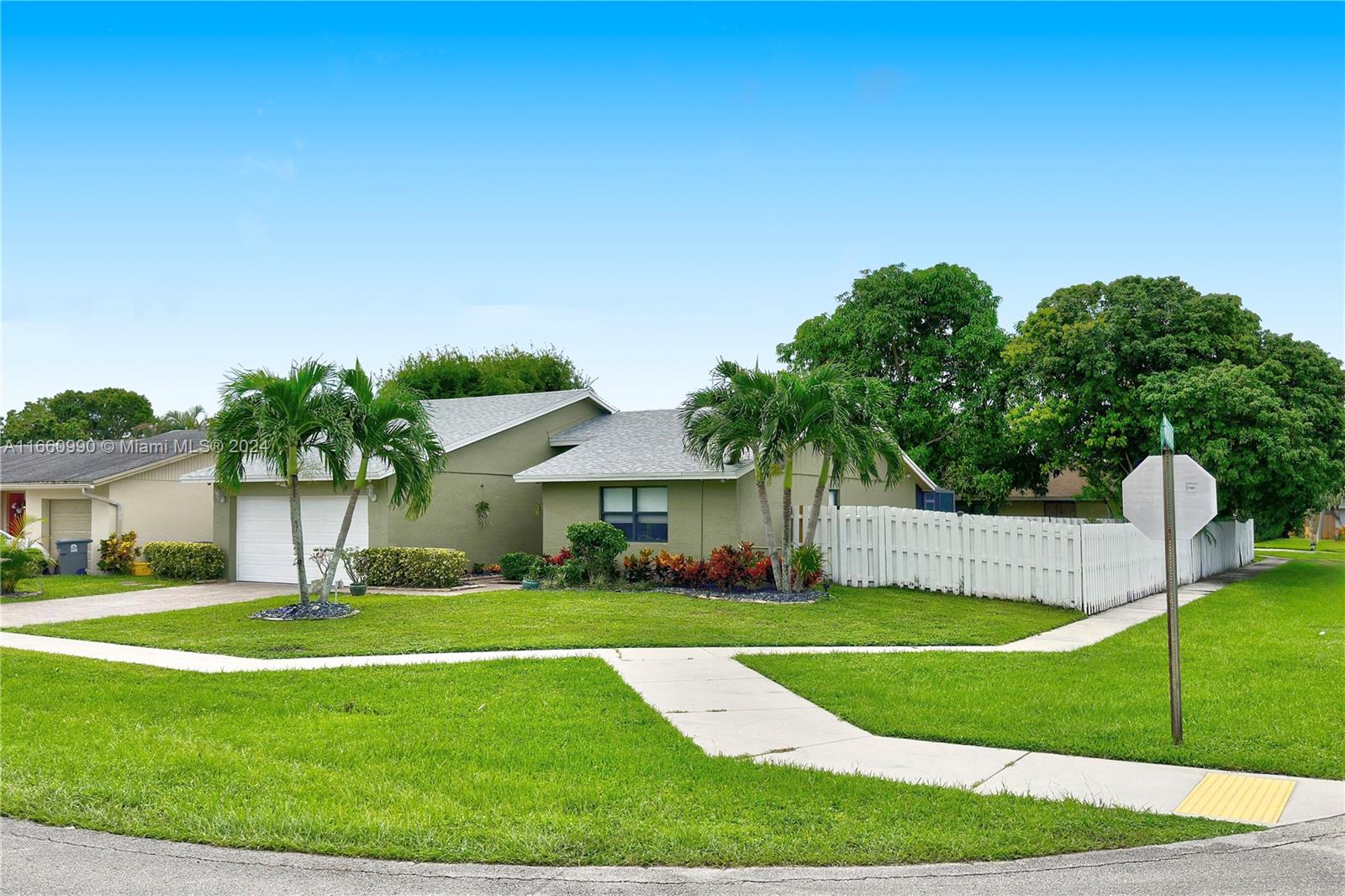 9224 Affirmed Lane Boca Raton, FL 33496 - Photo 21 of 24 Gallery Image 21