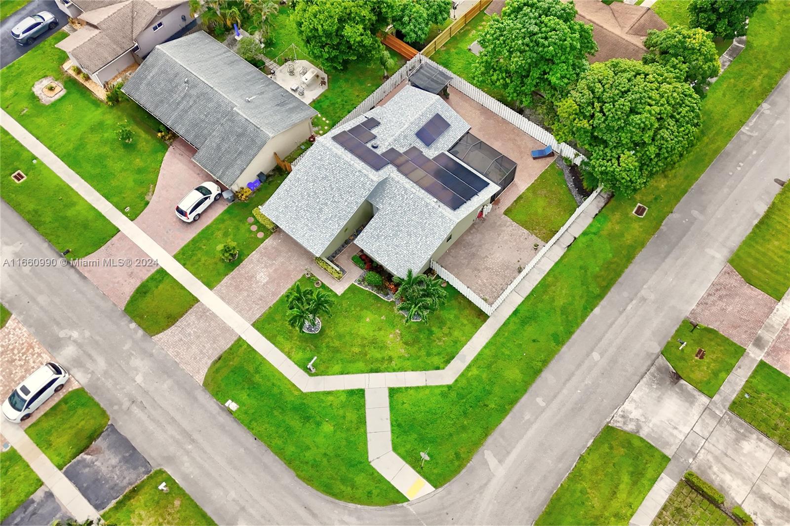 9224 Affirmed Lane Boca Raton, FL 33496 - Photo 22 of 24 Gallery Image 22
