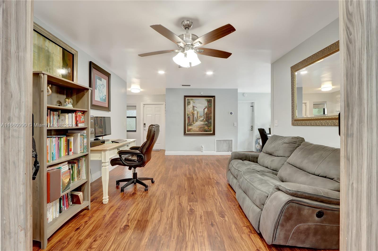 9224 Affirmed Lane Boca Raton, FL 33496 - Photo 4 of 24 Gallery Image 4