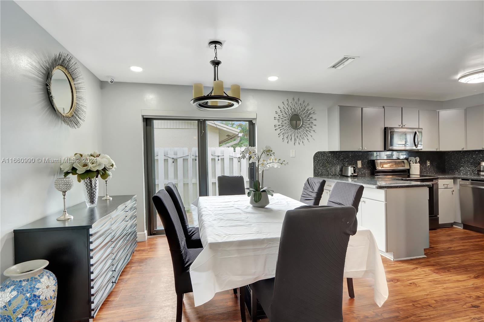 9224 Affirmed Lane Boca Raton, FL 33496 - Photo 5 of 24 Gallery Image 5