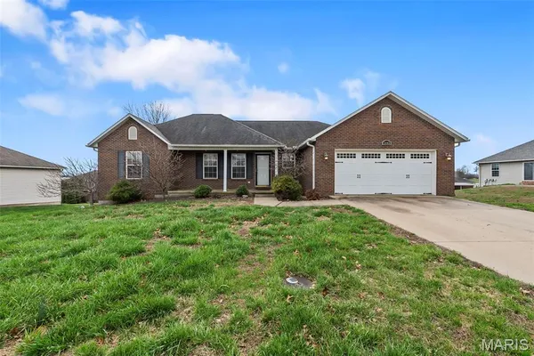 $290,000 | 2445 York Drive, Jackson, MO 63755