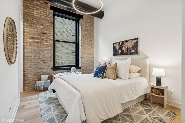 $1,750,000 | 401 North Aberdeen Street, Unit 2N, Chicago, IL 60642
