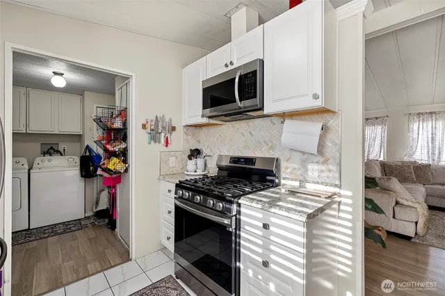 $122,500 | 700 Northwest Crosby Avenue, Unit 19, Oak Harbor, WA 98277