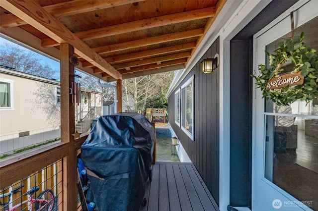 $122,500 | 700 Northwest Crosby Avenue, Unit 19, Oak Harbor, WA 98277