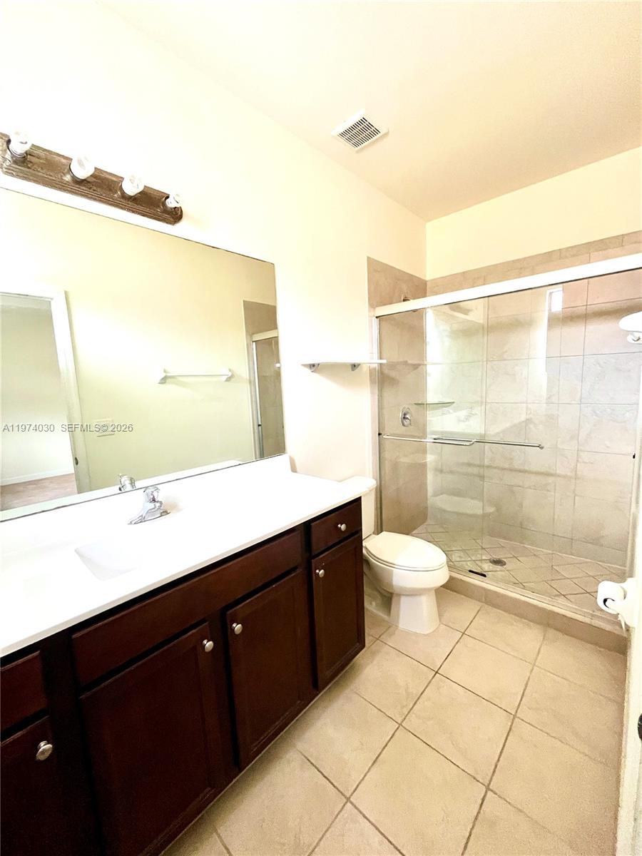 9271 West 33rd Lane Hialeah, FL 33018 - Photo 10 of 22